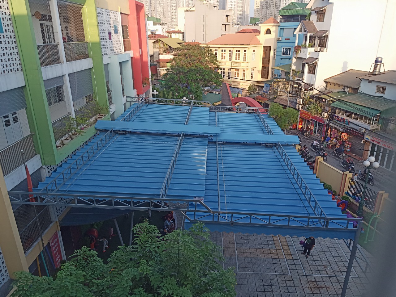 Cách lựa chọn bạt mái xếp di động bền, đẹp, rẻ